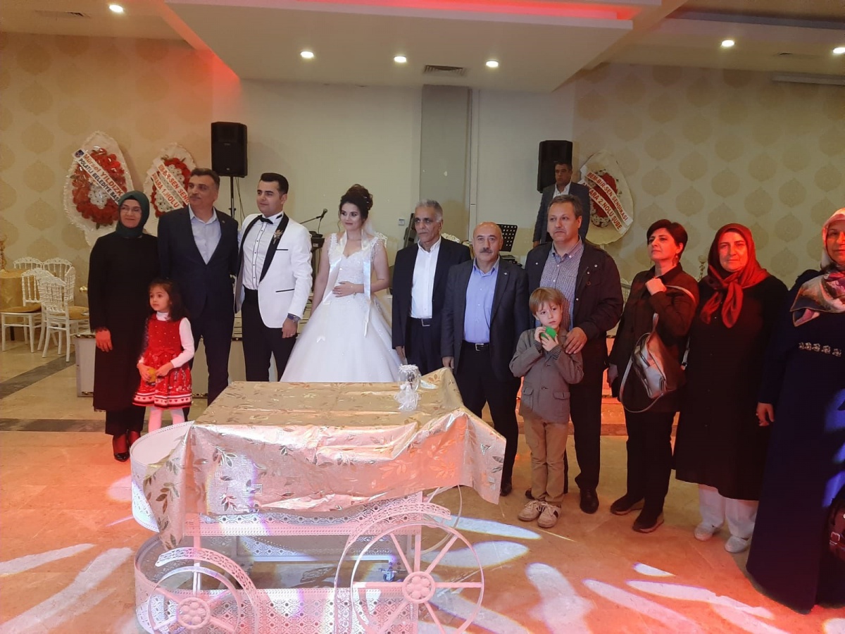 Ankara 1’No’lu Şube Başkanımız Feridun Güneş, Keçiören Belediyesi İşyeri Temsilcimiz Ferit Öztürk’ün Oğlunun Düğün Merasimine Katıldı