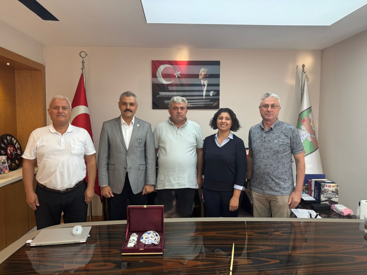 İzmir İl Başkanımız Mehmet Fatih Eken, Kiraz Belediye Başkanı Nasuh Coşkun’u Ziyaret Etti